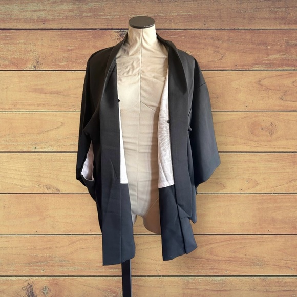 Japanese Traditional Black Haori Kimono Jacket - Picture 6 of 16